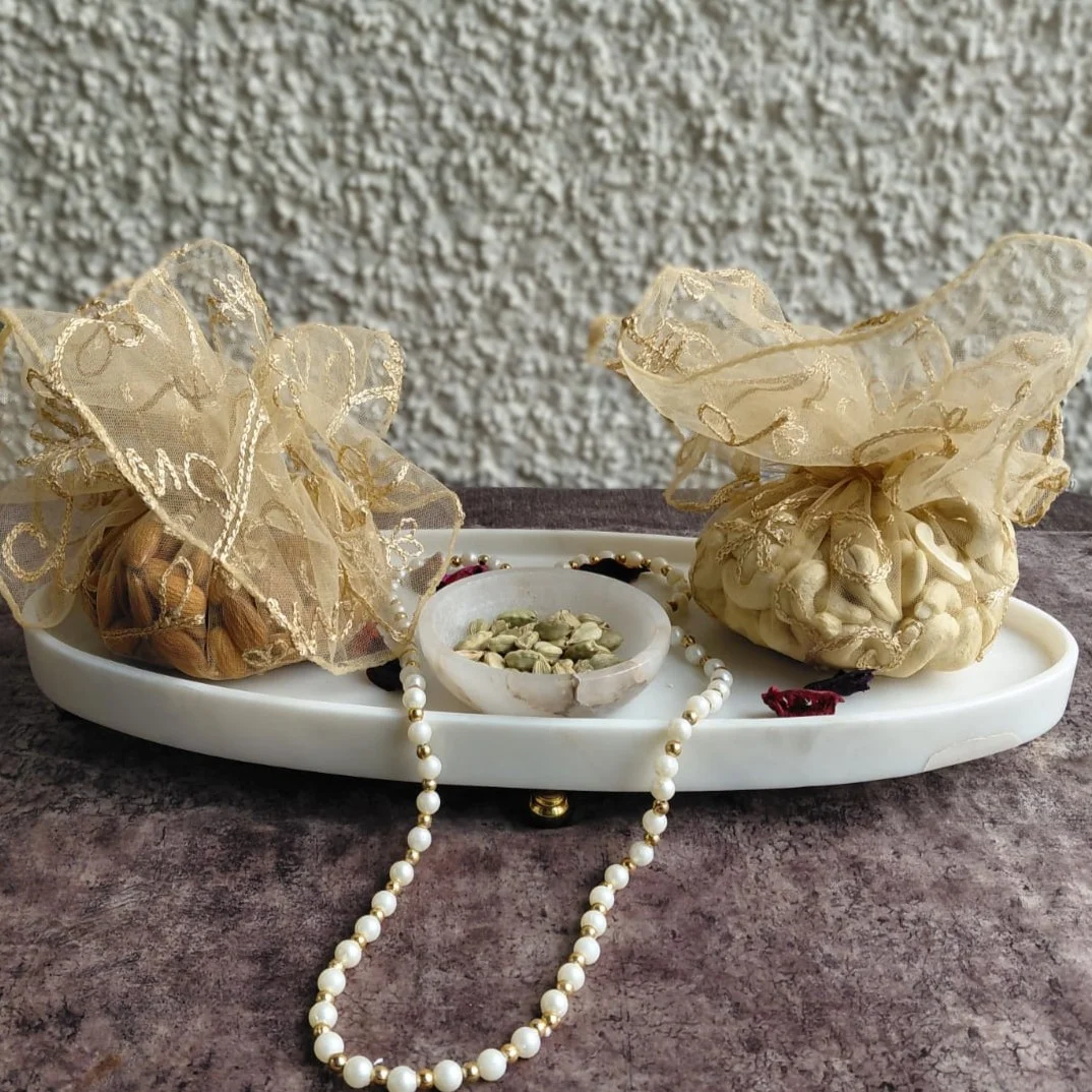 Elegant Marble Round Platter with Peacock Design and Spherical Tealight Holder