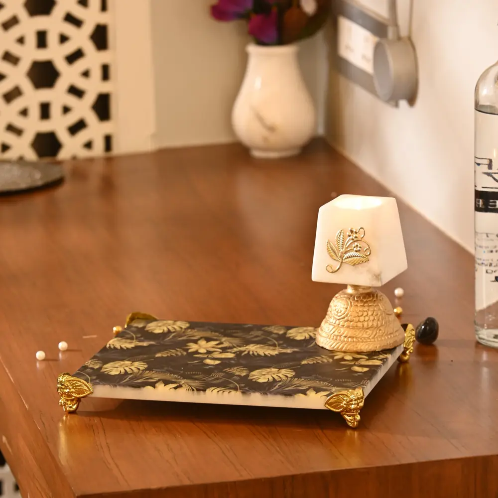 Luxury Marble Tray with Floral Printing and Pyramid-Shaped Tealight Holder